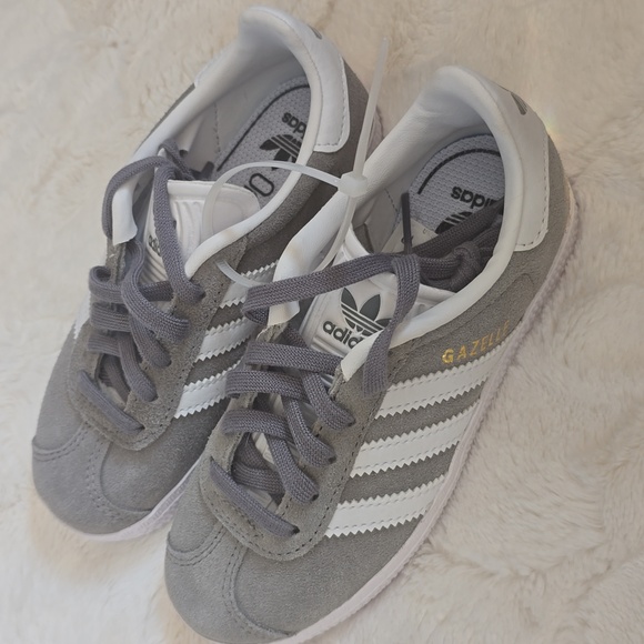 adidas gazelle silver green womens adidas Originals Argentina Gazelle Indoor Shoes  TUDN Fan Shop